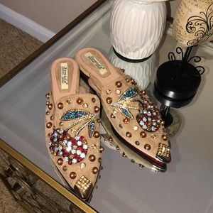 Bedazzled bare back flats 🍒🤎❤️